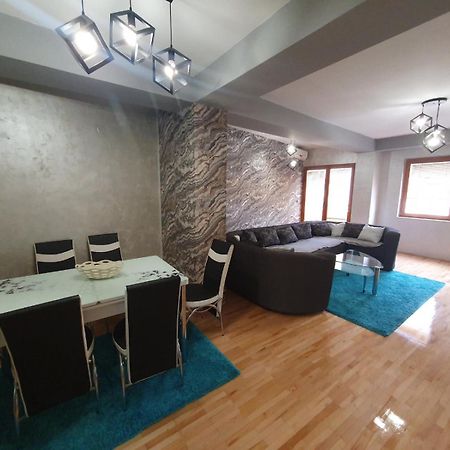 Apartman Nikolaj - Lovely 3 Room Apartment In The Center Of Ohrid Exteriör bild